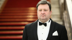 Jacek Boniecki podczas koncertu inaugurującego 70-lecie Państwowego Zespołu Ludowego Pieśni i Tańca "Mazowsze" im. Tadeusza Sygietyńskiego w Teatrze Wielkim - Operze Narodowej w Warszawie. Fot. PAP/L. Szymański