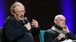 Redaktor naczelny Gazety Wyborczej Adam Michnik i publicysta Jan Lityński podczas debaty "Jak Marzec'68 wpłynął na zmiany społeczne i polityczne. Co pozostawił nam w spadku? 1968 - 1970 - 1976 - 1980 - 1989" w warszawskim muzeum Polin. Fot. PAP/R. Pietruszka 