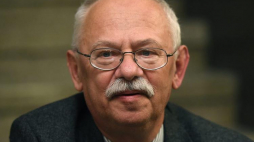 Poeta i eseista Piotr Matywiecki. Fot. PAP/R. Pietruszka