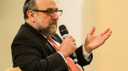Naczelny rabin Polski Michael Schudrich. Fot. PAP/M. Kulczyński