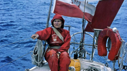 Kapitan Krystyna Chojnowska-Liskiewicz na jachcie Mazurek kończy rejs dookoła świata. Fot. PAP/J. Morek