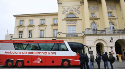  Ogólnopolska zbiórka krwi z okazji Narodowego Dnia Żołnierzy Wyklętych "SpoKrewnieni służbą". Fot. PAP/R. Pietruszka