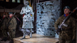 Odsłonięcie pomnika poświęconego Danucie Siedzikównie "Ince" w Białymstoku. Fot. PAP/M. Onufryjuk