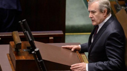 Wicepremier, minister kultury i dziedzictwa narodowego Piotr Gliński na sali obrad Sejmu. 11.04.2018. Fot. PAP/J. Kamiński