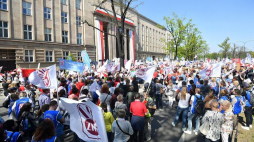 Ogólnopolska manifestacja ZNP ph. "Mamy dość!" w Warszawie. Fot. PAP/B. Zborowski