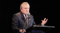 Wicepremier, minister kultury i dziedzictwa narodowego Piotr Gliński (n/z) podczas otwartego spotkania z mieszkańcami Mińska Mazowieckiego, 15 bm. Fot. PAP/P. Supernak