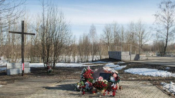 Miejsce katastrofy samolotu prezydenckiego Tu-154M w Smoleńsku. 08.04.2018. Fot. PAP/W. Pacewicz