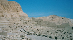 Deir el-Medina. Źródło: Wikimedia Commons