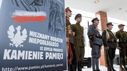 Gala IX edycji ogólnopolskiego projektu edukacyjnego IPN "Kamienie Pamięci. Nieznany Bohater Niepodległości". Fot. PAP/J. Bednarczyk