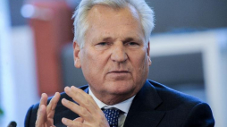 Aleksander Kwaśniewski - przewodniczący Społecznego Komitetu Lewicy Obchodów 100-lecia Odzyskania Niepodległości. 2017 r. Fot. PAP/M. Obara