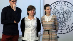 Koordynatorzy projektu „Misja Syberia” Arnoldas Fokas (L) i Raminita Keżelyte (P) podczas prezentacji inicjatywy w Centrum Edukacyjnym IPN "Przystanek Historia" w Warszawie. Fot. PAP/T. Gzell