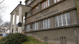 Dom im. Józefa Piłsudskiego wybudowany ze składek legionistów na terenie Oleandrów. Fot. PAP/J. Bednarczyk