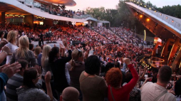 Festiwalowa publiczność. Fot. PAP/S. Rozpędzik