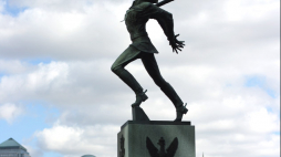 Pomnik Katyński. Źródło: Wikimedia Commons