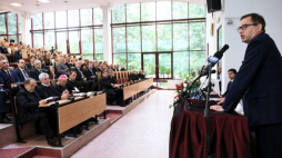 Prezes IPN dr Jarosław Szarek podczas konferencji pt. "Świadkowie Historii: abp Ignacy Tokarczuk, bp Edward Frankowski". Fot. PAP/D. Delmanowicz