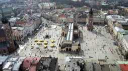 Rynek Główny w Krakowie. Fot. PAP/J. Bednarczyk