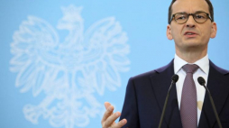 Premier Mateusz Morawiecki podczas konferencji prasowej w KPRM. Fot. PAP/L. Szymański