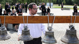 Uroczystości odsłonięcia memoriału Trościeniec na miejscu byłego niemieckiego nazistowskiego obozu zagłady pod Mińskiem. Fot. PAP/A. Guz