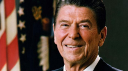 Ronald Reagan. Źródło: Wikimedia Commons