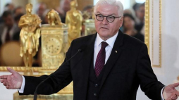 Prezydent Niemiec Frank-Walter Steinmeier podczas konferencji „Polska i Niemcy w Europie” z okazji 100-lecia Odzyskania Niepodległości zorganizowanej w Sali Wielkiej Zamku Królewskiego. Fot. PAP/P. Supernak