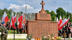 Uroczyste obchody Dnia Walki i Męczeństwa Wsi Polskiej oraz 75. rocznicy pacyfikacji Michniowa odbyły się, 12 bm. w Mauzoleum Martyrologii Wsi Polskich w Michniowie. Fot. PAP/P. Polak