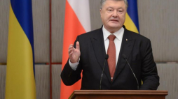 Prezydent Ukrainy Petro Poroszenko podczas wspólnej konferencji prasowej z prezydentem RP Andrzejem Dudą w Charkowie, 13.12.2017 r. Fot. PAP/J. Kamiński