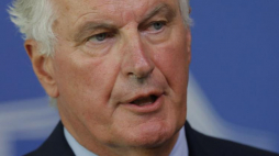 Michel Barnier podczas konferencji prasowej dotyczącej wyjścia Wielkiej Brytanii z UE. Bruksela, 21 sierpnia br. Fot. PAP/EPA/O. Hoslet