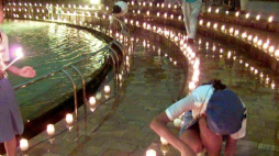 Nagasaki, Japonia, 9.08.1999 r. Uczczenie pamięci ofiar wybuchu atomowego. Fot. PAP/EPA/J. Press 