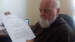 Dekret o heroiczności cnót kard. Stefana Wyszyńskiego. Źródło: Archidiecezja Warszawska