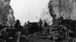 Niemieccy żołnierze podczas II bitwy nad Marną. Fot. Bundesarchiv. Źródło: Wikimedia Commons