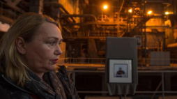 Ewa Millies-Lacroix na planie zdjęciowym spektaklu Teatru Telewizji Polskiej pt. „Inspekcja” w reżyserii Jacka Raginisa-Królikiewicza w Łodzi. 2017 r. Fot. PAP/G. Michałowski