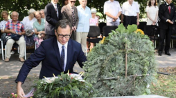 Prezes IPN Jarosław Szarek podczas uroczystości związanych z Dniem Niepodległości Indii. Fot. PAP/L. Szymański