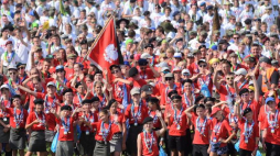 Uczestnicy Zlotu Związku Harcerstwa Polskiego, który odbywa się 7 bm. na Wyspie Sobieszewskiej w Gdańsku. Fot. PAP/R. Jocher