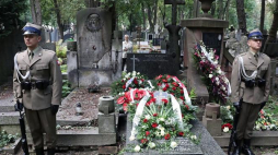 Uroczystości pogrzebowe Krystyny Grzybowskiej-Rybińskiej na warszawskich Powązkach. Fot. PAP/T. Gzell