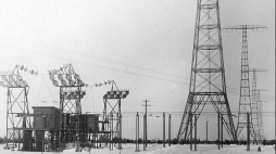 Nadawcza radiostacja transatlantycka w Warszawie. Fot. NAC