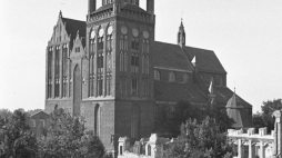 Kolegiata Najświętszej Marii Panny Królowej Świata w Stargardzie Szczecińskim, 1948.  Fot. PAP/CAF
