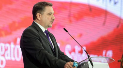 Szef NSZZ „Solidarność” Piotr Duda przemawia podczas XXIX Sesji Krajowego Zjazdu Delegatów NSZZ „Solidarność” w Częstochowie. Fot. PAP/W. Deska