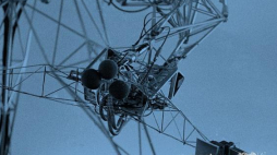 Re: Senster - Prezentacja interaktywnej rzeźby cybernetycznej. Źródło: AGH