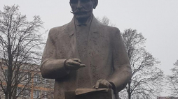 Warszawa, 11 11 2018. Pomnik Ignacego Daszyńskiego, odsłonięty na pl. Na Rozdrożu. Źródło: MKiDN/Twitter