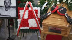 Uroczystości pogrzebowe trenera boksu Andrzeja Gmitruka w kościele pod wezwaniem Matki Boskiej Częstochowskiej Parafii św. Wincentego a Paulo w Warszawie. Fot. PAP/L. Szymański