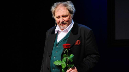 Andrzej Grabowski podczas premiery spektaklu „Spowiedź chuligana. Jesienin” w Teatrze Polonia. Warszawa, 02.2017. Fot. PAP/StrefaGwiazd/M. Kmieciński