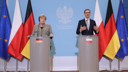 Premier RP Mateusz Morawiecki i kanclerz Niemiec Angela Merkel podczas wspólnej konferencji prasowej w KPRM w Warszawie. 02.11.2018. Fot. PAP/P. Supernak
