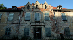 Pałac pruskiego rodu Lehndorff Sztynort (woj. warmińsko-mazurskie). PAP/T. Waszczuk