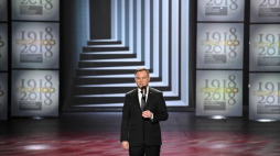 Prezydent Andrzej Duda podczas uroczystej gali "100 Pomników Historii na Stulecie Odzyskania Niepodległości" w Teatrze Narodowym w Warszawie.  PAP/J. Turczyk