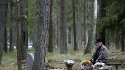 Miejsce upamiętniające ofiary niemieckich zbrodni w lesie piaśnickim. Fot. PAP/A. Warżawa