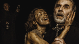 Sesja zdjęciowa do spektaklu „Imię róży”. Źródło: Teatr im. Juliusza Słowackiego w Krakowie/M. Ramus