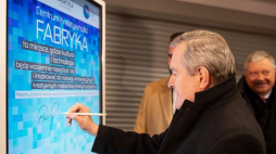 Wicepremier, minister kultury i dziedzictwa narodowego Piotr Gliński podczas otwarcia Centrum Kreatywności „Fabryka” w Łodzi. Fot. PAP/G. Michałowski