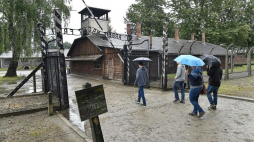 Teren b. niemieckiego obozu koncentracyjnego Auschwitz. Fot. PAP/J. Bednarczyk