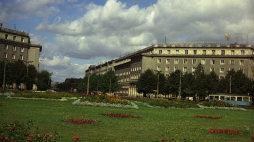 Plac Centralny w Nowej Hucie. Kraków, 1973. Fot. PAP/PAI/S. Gawliński