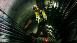 Sesja zdjęciowa do spektaklu „Nocne metro” w Teatrze WARsawy. Źródło: Teatrwarsawy.pl